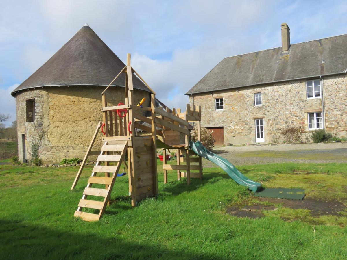 La Synchronicite - Chambres D'Hotes Saint-Sauveur-Villages Buitenkant foto