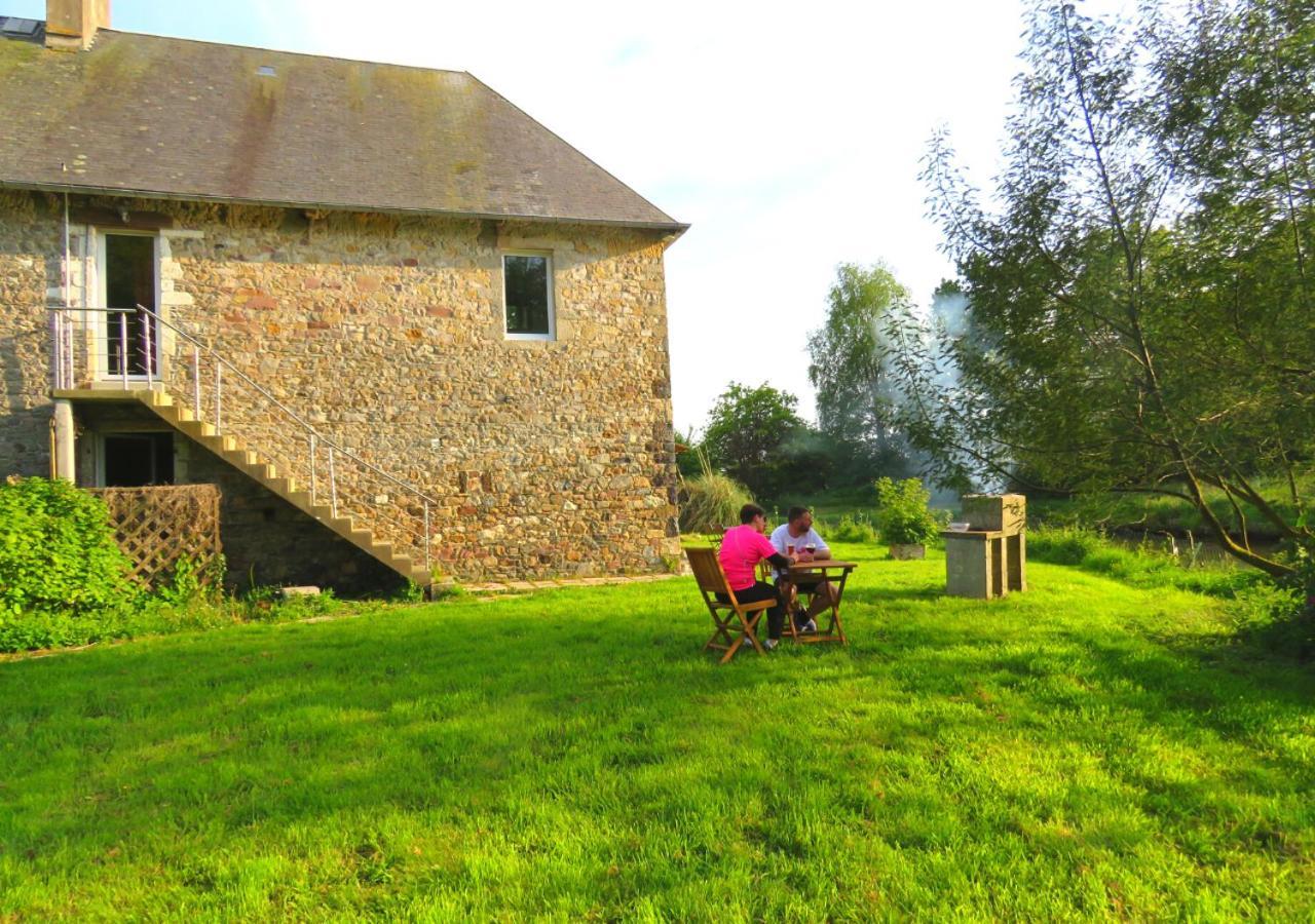 La Synchronicite - Chambres D'Hotes Saint-Sauveur-Villages Buitenkant foto